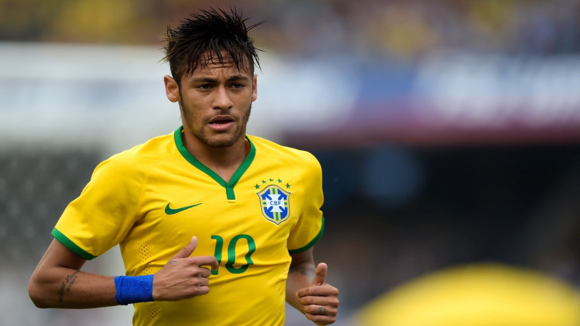 爱游戏-五大联赛裁判新规纷纷出炉，赛场公平受关注，五大联赛大比分惨案