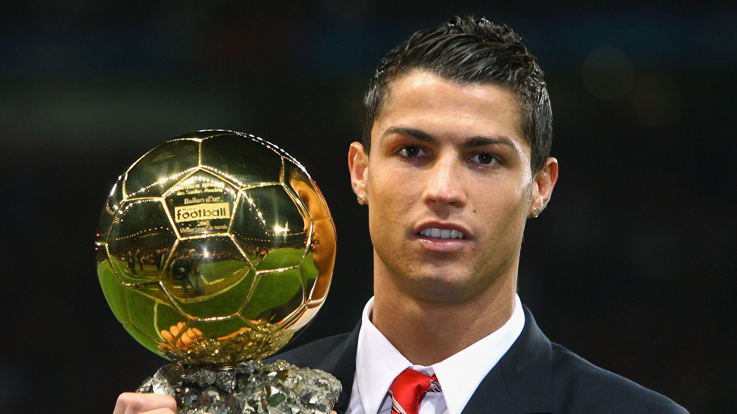 智能化足球场建设加快,推动行业绿色低碳发展,智能足球比赛